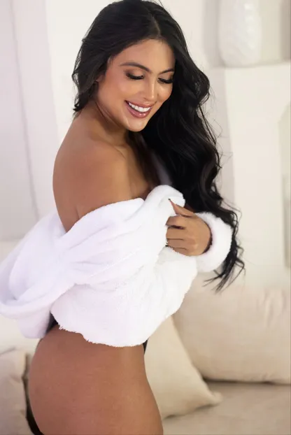 images/lb/lb-cover-andrea-lopez-INT48.webp