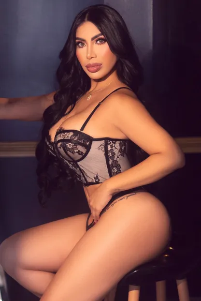 images/lb/lb-cover-eva-escobar-INT18.webp