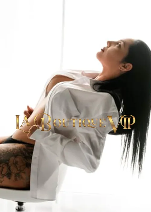 images/lb/lb-gallery-amira-farra-B4.webp