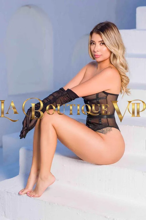 images/lb/lb-gallery-camila-holmex-B2.webp