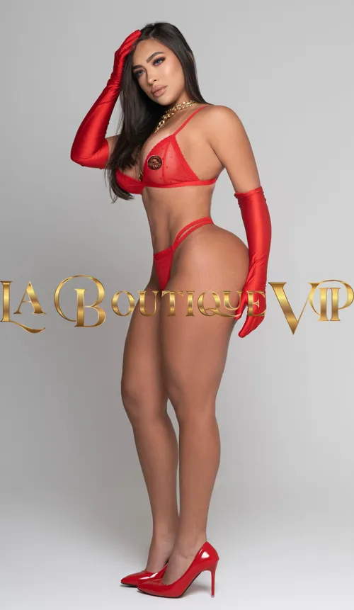 images/lb/lb-gallery-cataleya-cruz-A4.webp