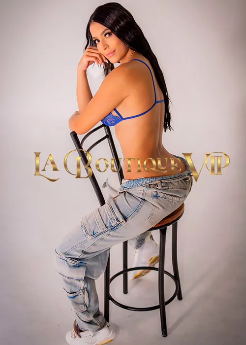 images/lb/lb-gallery-chloe-aguilar-A1.webp
