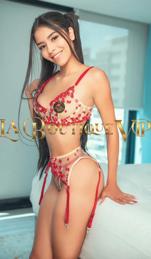 images/lb/lb-gallery-dulce-ruiz-a2.webp