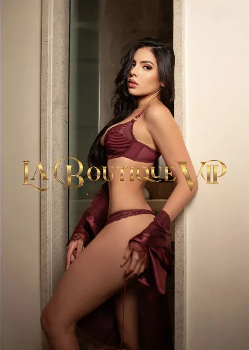 images/lb/lb-gallery-janis-arantes-Q3.webp
