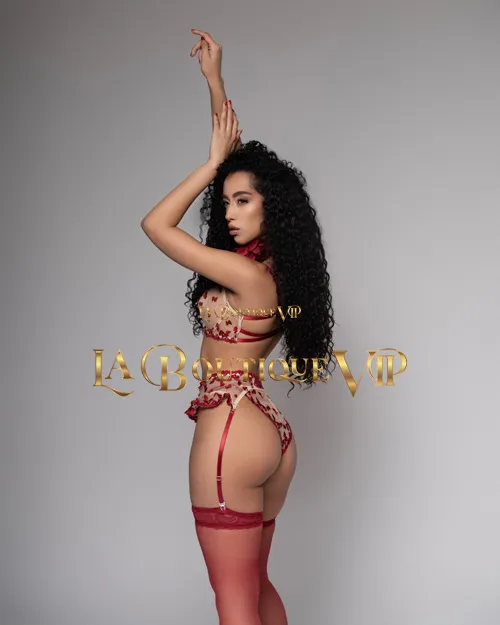 images/lb/lb-gallery-julieta-torres-B1.webp