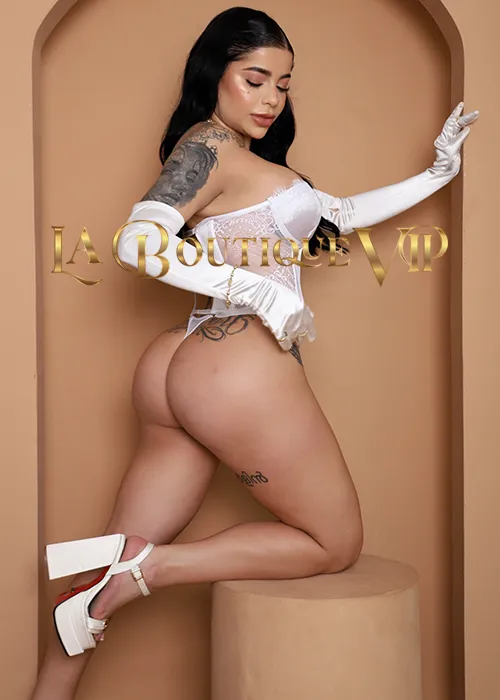 images/lb/lb-gallery-kin-juliana-B5.webp