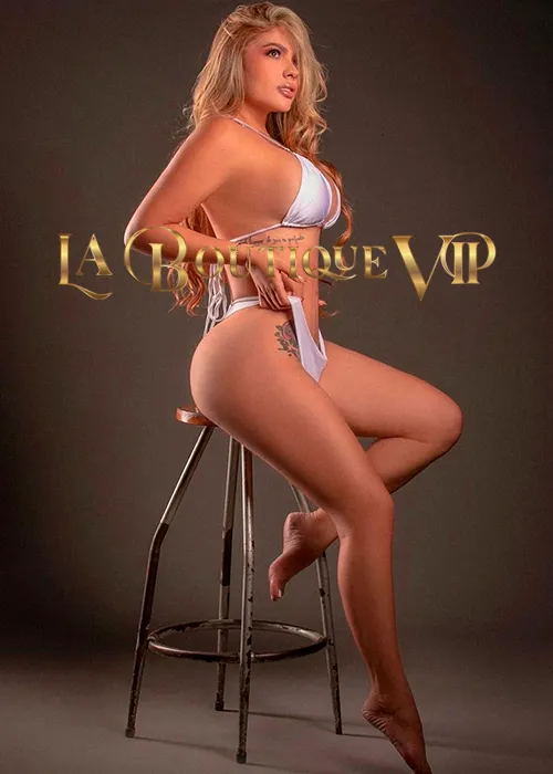 images/lb/lb-gallery-mia-escobar-A2.webp