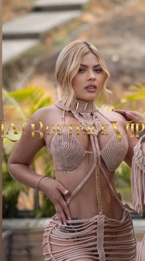 images/lb/lb-gallery-mia-escobar-a5.webp