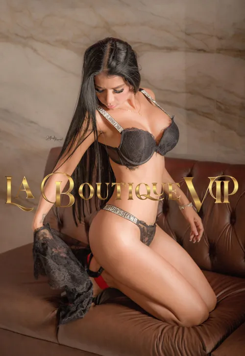 images/lb/lb-gallery-ninoska-gio-A7.webp