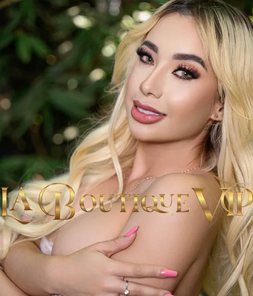 images/lb/lb-gallery-samantha-blasi-c2.webp