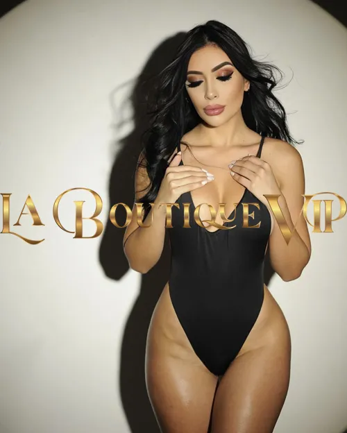 images/lb/lb-gallery-samantha-diaz-Q3.webp