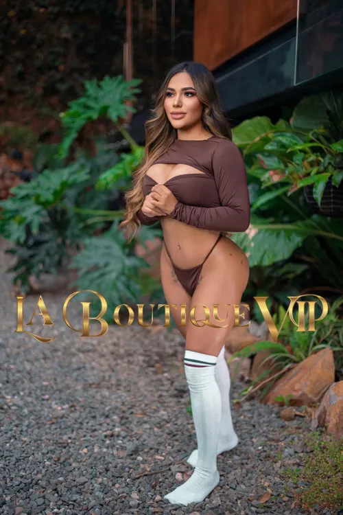 images/lb/lb-gallery-samantha-vallejo-C1.webp
