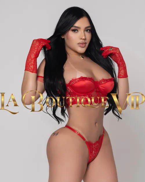images/lb/lb-gallery-sofia-queen-G3.webp