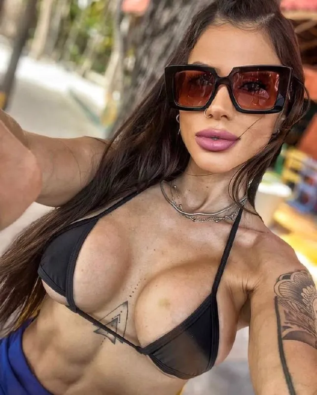Julia Alexa - Brasil 🇧🇷 👩‍❤️‍💋‍👨 5⭐