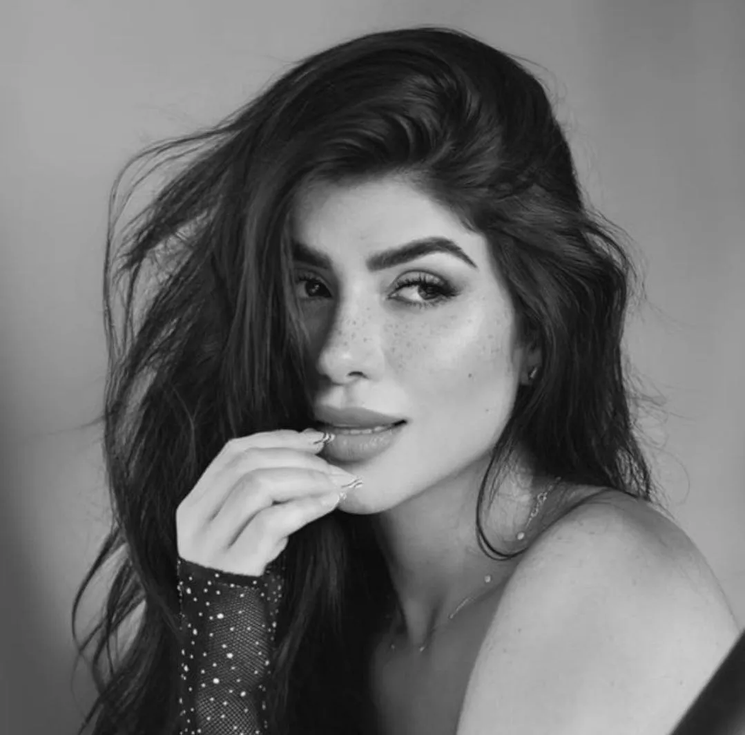 Mirella Giordano - Brasil 🇧🇷 👌 5⭐