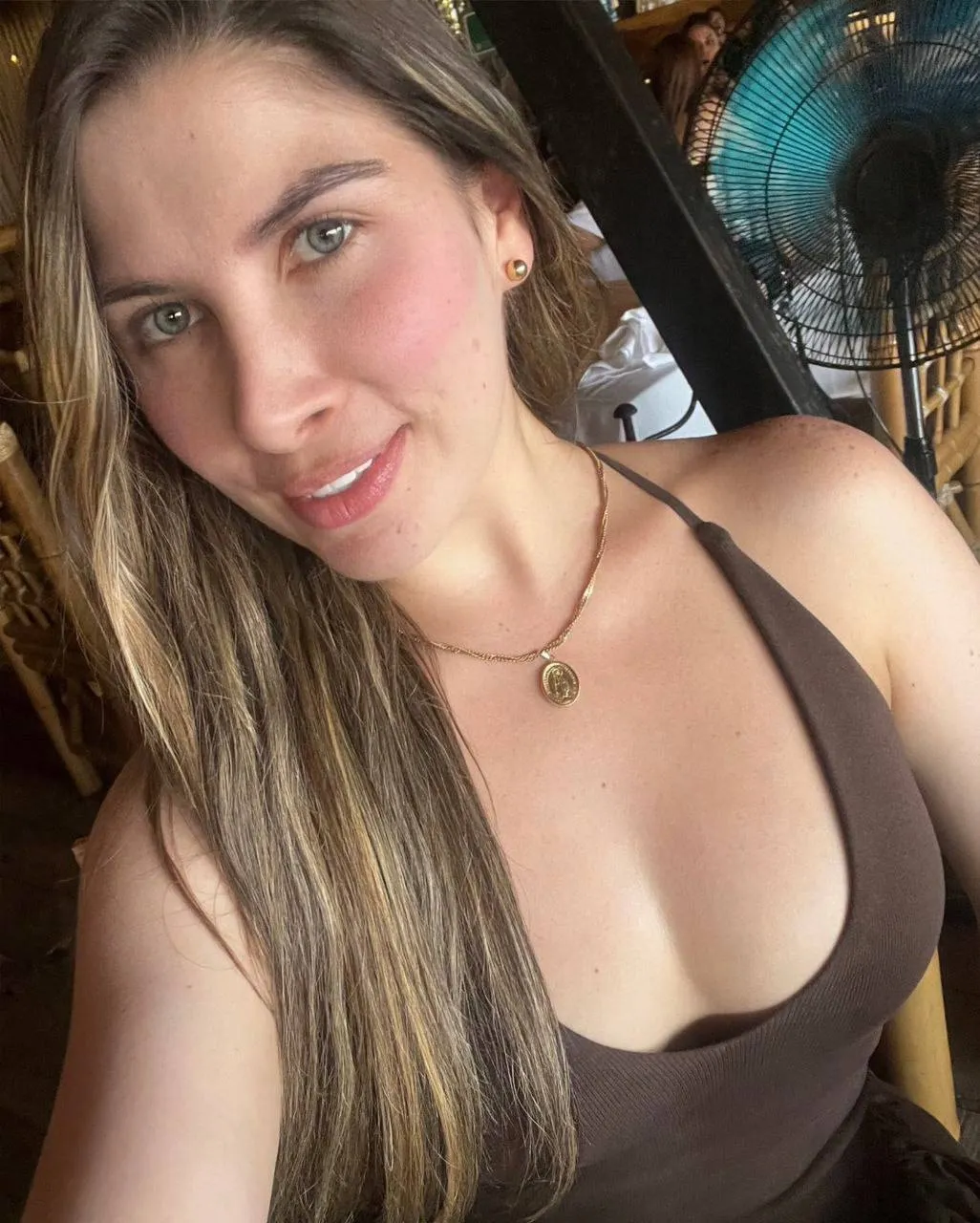 Alissa - Colombia 🇨🇴 😒 2⭐