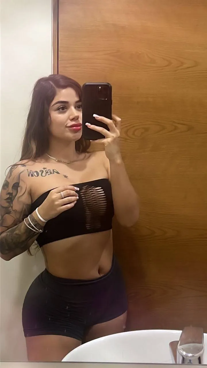 Reseña de Amber Hard