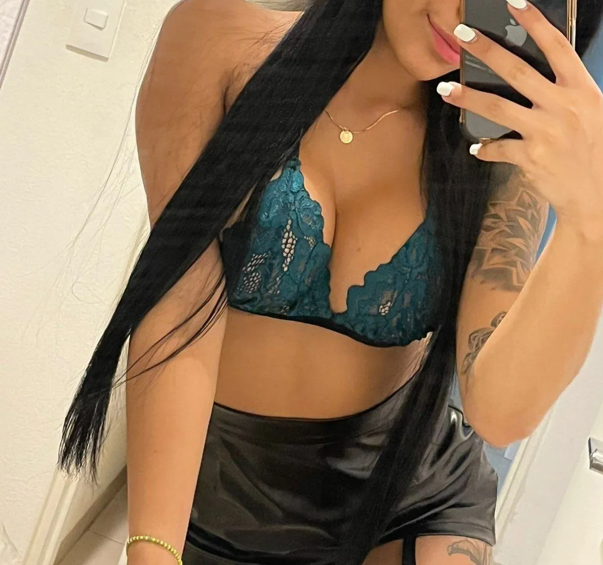 Nika Hamilton - Venezuela 🇻🇪 🥰 4⭐