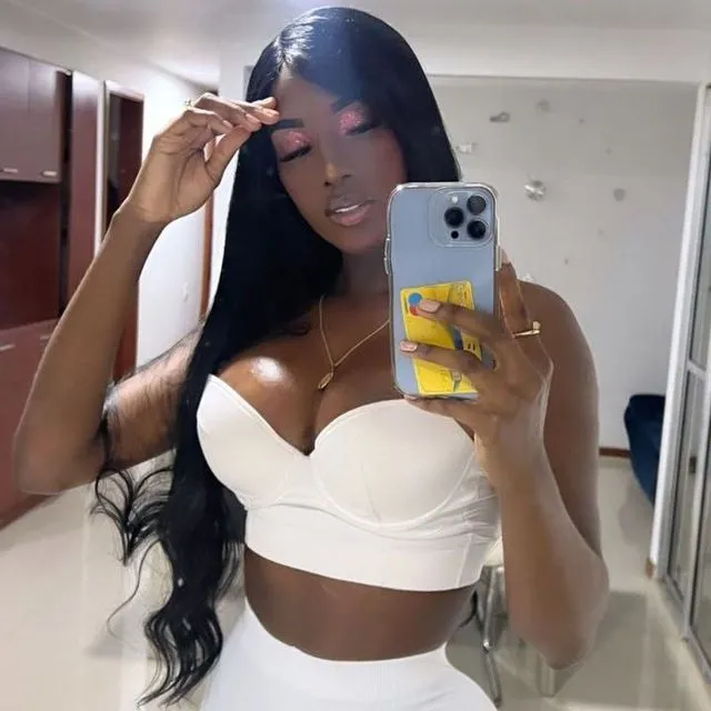 Valery Valencia - Colombia 🇨🇴 💋 5⭐