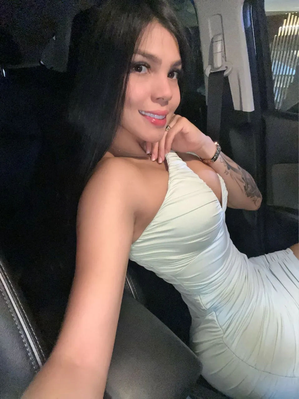 Alice Moncada - Venezuela 🇻🇪 😍 5⭐