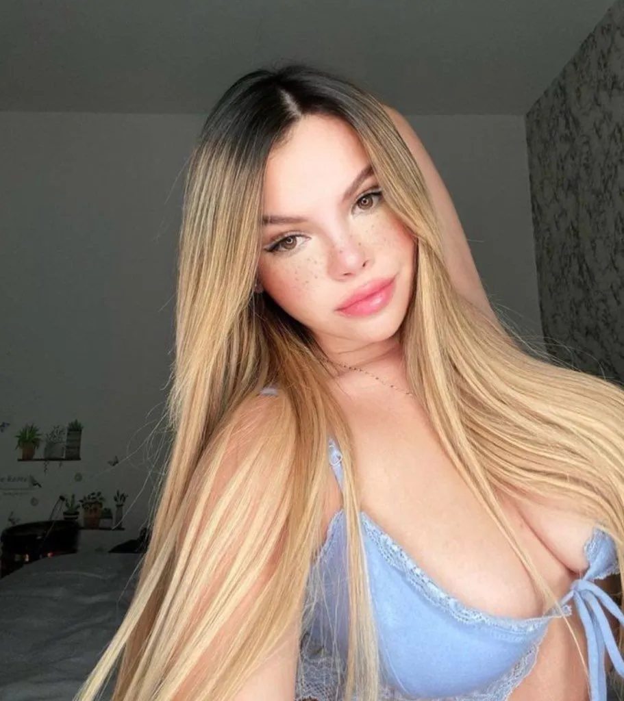 2 star escort review